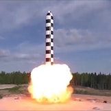 Juli 2019: Russland prøveskyter RS-28 Sarmat, et interkontinentalt ballistisk missil som skal erstatte missilet R-36M Voyevoda, eller 